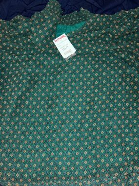 T.J.Maxx Teal Geometric Short Sleeve Shirt
